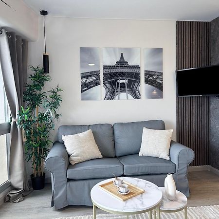 Beautiful Panoramic Terraced Studio In Paris Exterior photo