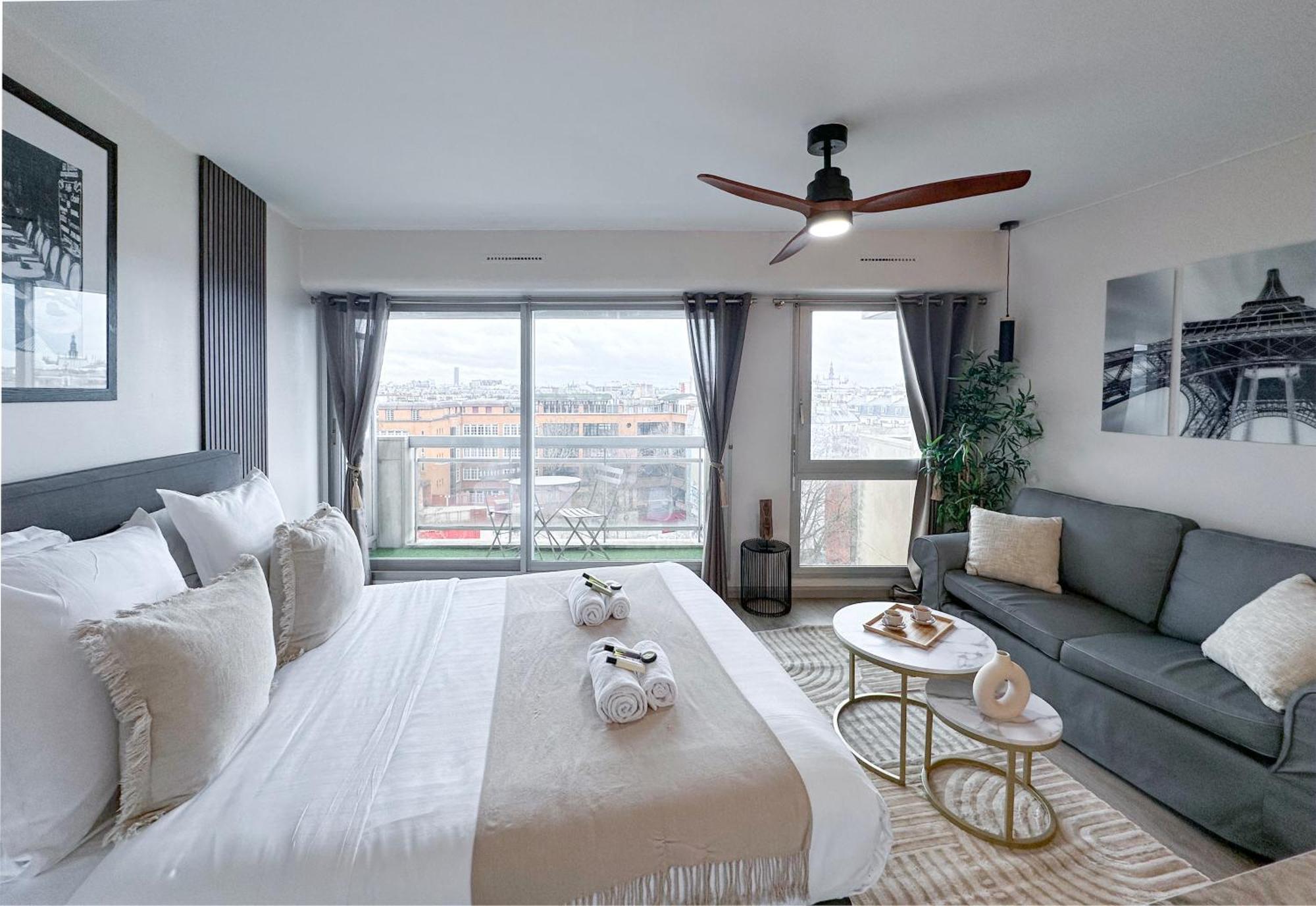 Beautiful Panoramic Terraced Studio In Paris Exterior photo